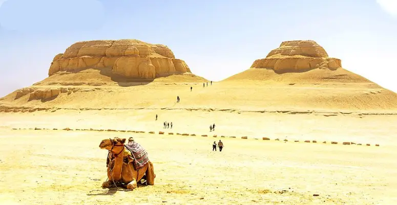 Wadi El Rayan Mudawara Mountains